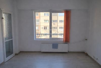 Apartament cu 3 camere decomandat în P-ța Muncii - 10