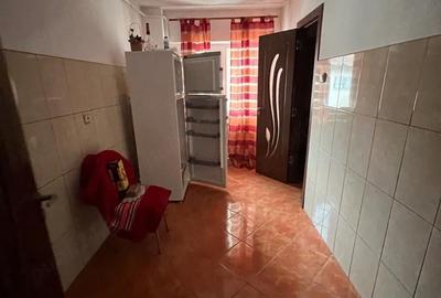 Apartament cu 4 camere decomandat în Central - 9
