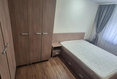 Vand apartament cu 2 camere situat central - 1