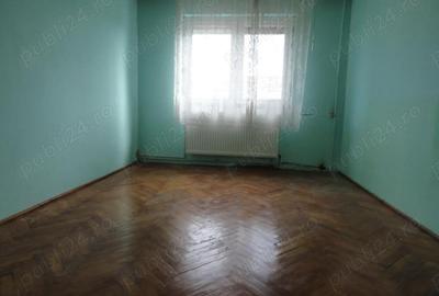 Apartament cu 2 camere semidecomandat în Micălaca