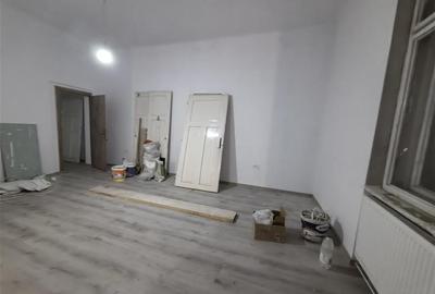 Apartament cu 2 camere semidecomandat în Iosefin - 17