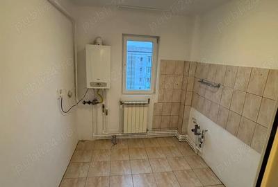 Apartament cu 3 camere semidecomandat în Central - 2
