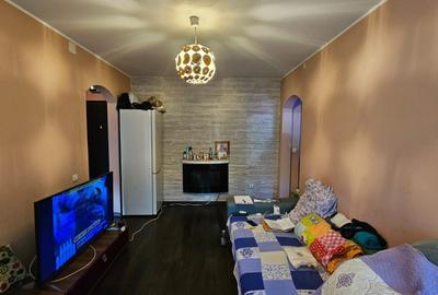 Apartament  cu 2 camere, zona Micro 20 Pret 49.900 Euro - 1