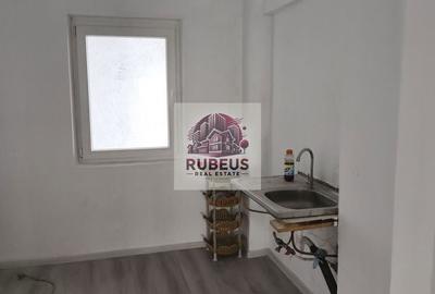 Apartament cu 4 camere în Gura Văii - 1