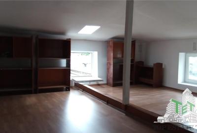 Casa 6 camere de inchiriat , activitate comerciala sau office , parcare, curte, - 3