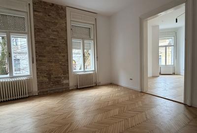 Apartament cu 3 camere în P-ța Maria - 1