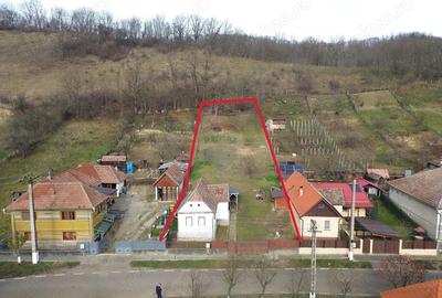 Casă cu 2 camere cu Teren 775 Mp în Păucea - 11