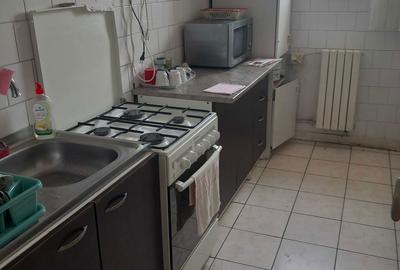 Apartament cu 2 camere semidecomandat în Crihala