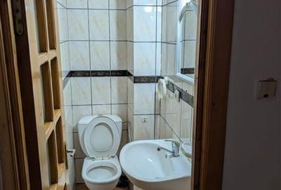 Apartament cu 3 camere semidecomandat în Central - 6