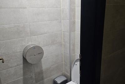 Spațiu comercial, de 300 mp, în Central - 6