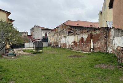 Teren Construcții intravilan de 680 mp, în Tineretului