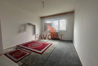 Garsonieră | etaj 2 | Zona buna | - 1