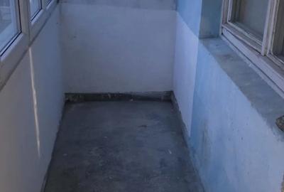 Apartament cu 3 camere semidecomandat în Titan - 1