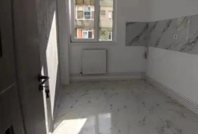 Apartament cu 2 camere decomandat în Tomis Nord - 4