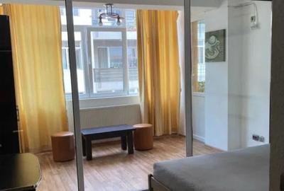 Garsonieră decomandată în Runcu - 2