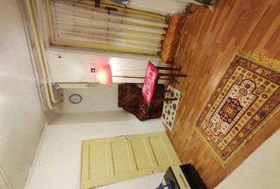 Garsonieră semidecomandată în Universitate