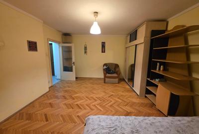 Piata Muncii, Decebal, 10 minute metrou, chiar pe Agricultori, - 6