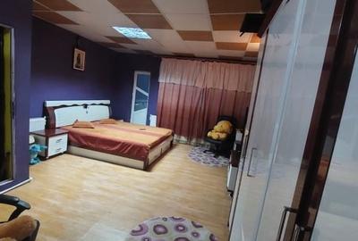 Casă individuală cu 5 camere în Central