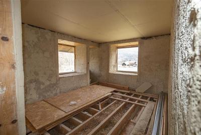 FILM! Constructie rustica tip Casa Verde, cu parau si panorama impresionanta, Mo - 15