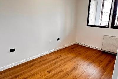 Vând apartament Promenada Moll - 7