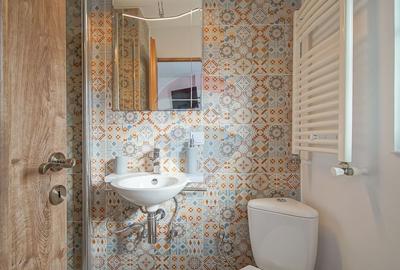 Casă cu 8 camere cu Teren 485 Mp în Central - 19