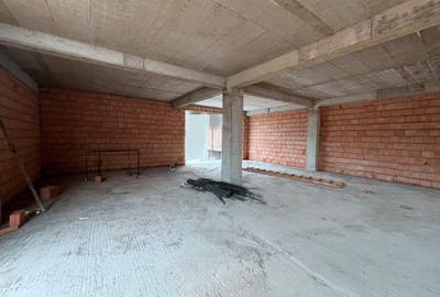 Spațiu comercial, de 180 mp, în Europa - 1