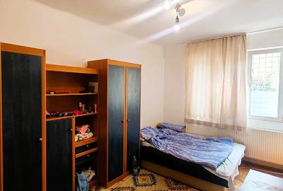 Ap 2 cam decom, mobilat clasic si utilat, curte cu spatiu verde, zona str. Horea - 2