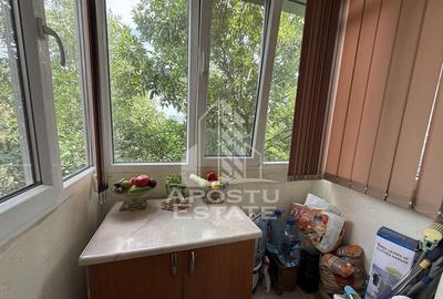 Apartament cu o camera, etajul 3, centrala proprie, zona ... - 2