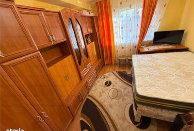 Garsonieră în 13 Decembrie - 2