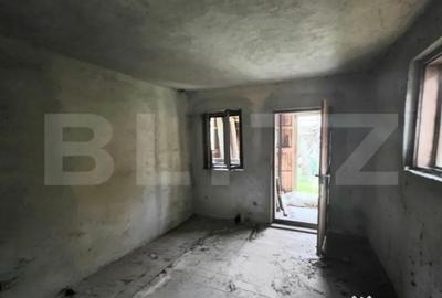 Casă cu 4 camere cu Teren 4332 Mp în Central - 7