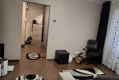 Apartament cu 2 camere semidecomandat în Micro 19 - 7