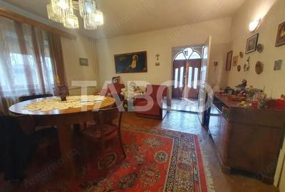 Casă cu 5 camere cu Teren 500 Mp în Făgăraș - 10