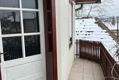 Casă cu 5 camere cu Teren 1000 Mp în Solovăstru - 11