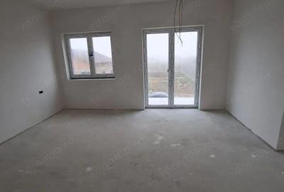 Casă cu 5 camere cu Teren 500 Mp în Șag - 2