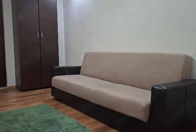 Garsonieră decomandată în Titan - 2