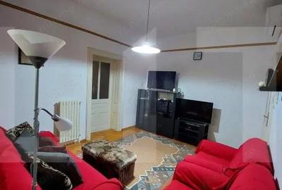 Casă cu Teren 1500 Mp în Central - 2