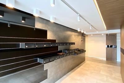 Apartament cu 4 camere decomandat, mobilat în Tractorul - 2