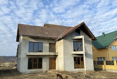 Casă cu 4 camere în Livezile - 8