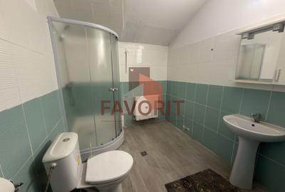 Casă individuală cu 16 camere cu Canalizare în Girocului - 12