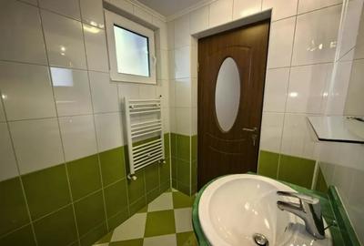 Casă cu 4 camere cu Teren 376 Mp în Hilița