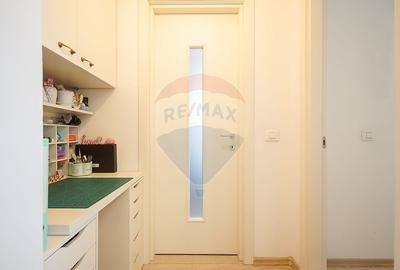 Apartament cu 2 camere semidecomandat, mobilat în Tractorul - 13