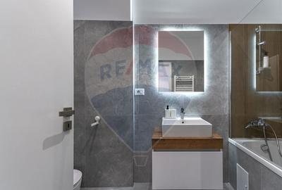 Apartament cu 2 camere decomandat, mobilat în Tractorul - 12