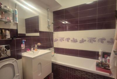 3 Camere, Decomandat, 99 Mp, Imbunatatiri de Lux - 9