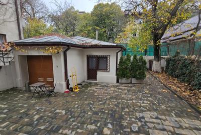 Casă individuală cu 18 camere cu Canalizare în Kiseleff - 18