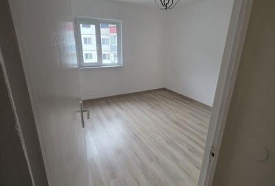 Apartament cu 2 camere decomandat în Central - 1