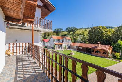 Casă individuală cu 15 camere cu Garaj în Vâlcele - 18