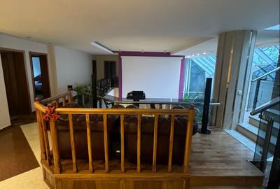 VILA SOMPTUOASA CU PONTON LA LAC SI TEREN GENEROS - REZIDENTA SAU INVESTITIE - 36