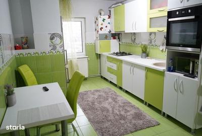 Apartament cu 3 camere decomandat în Central - 1