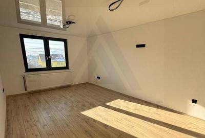 Casă cu 5 camere cu Teren 200 Mp în Șeica Mică - 14