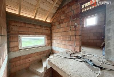 Casă individuală cu 4 camere cu Canalizare în Sânandrei - 5